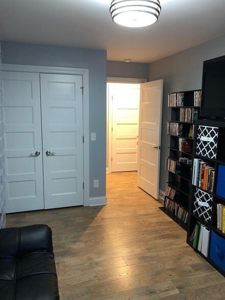 Building Photo - 3107 Blue Sky Dr