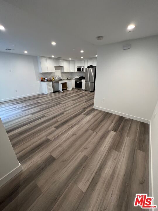 Building Photo - 667 Wilton Pl