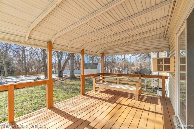 Building Photo - 1102 Davenport Dr