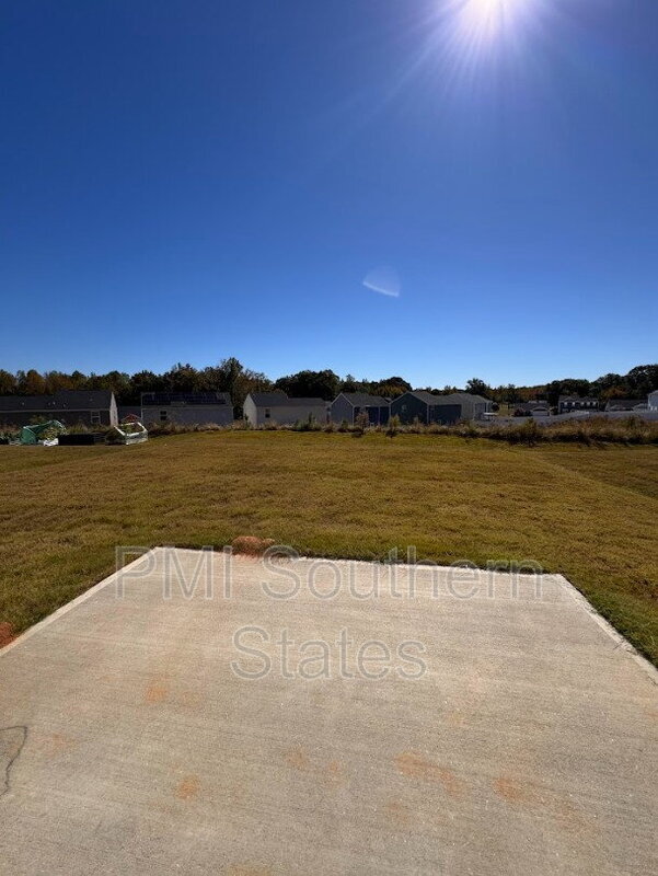 Building Photo - 926 Shakespeare Dr