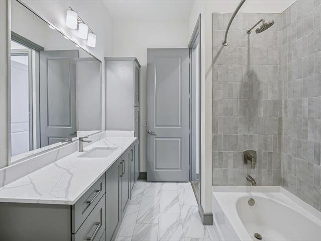 Building Photo - 2700 Old Denton Rd