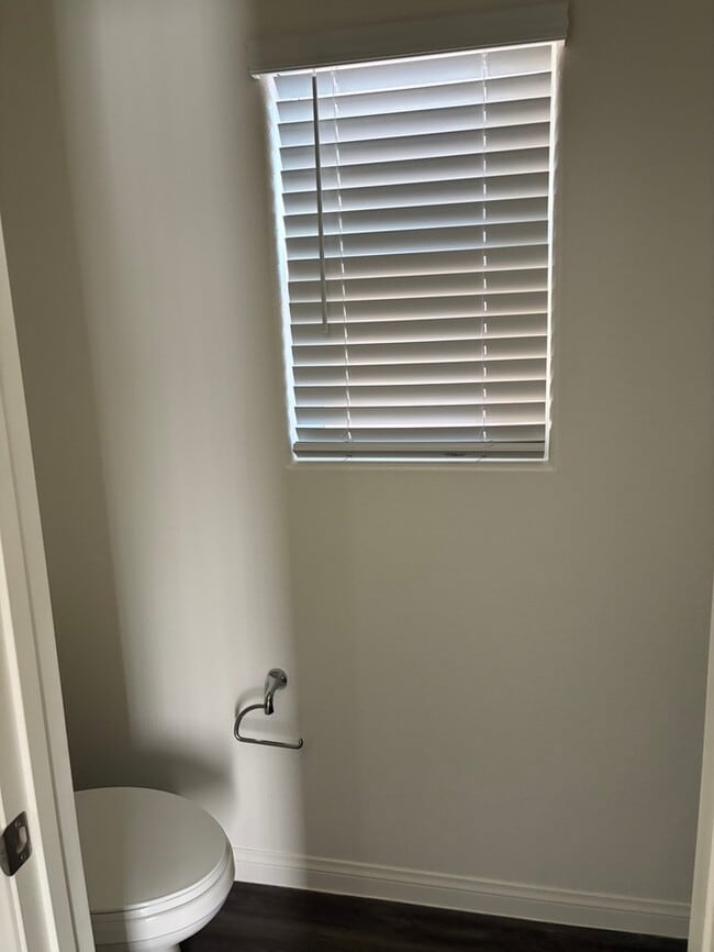 Building Photo - Beautiful 4 Bedroom Home in Southwest Vegas!
