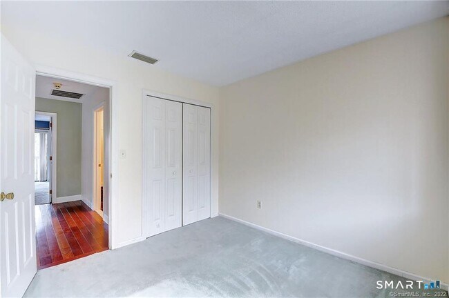 Building Photo - 334 Conestoga Way