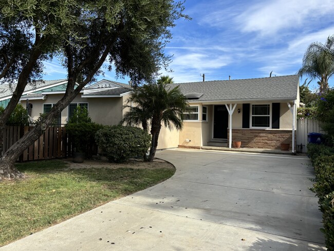 Room for 2 cars in driveway - 5450 Burnet Ave