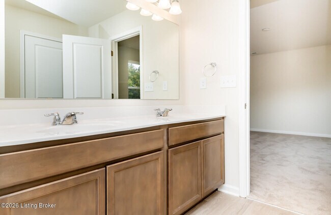 Building Photo - 16904 Aiken Rdg Cir