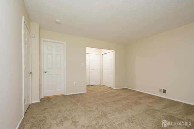 Building Photo - 98 Griggs Pl