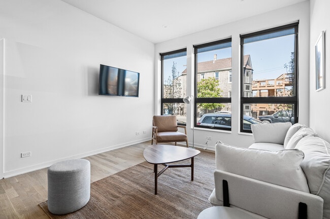 Building Photo - Sable Coliving