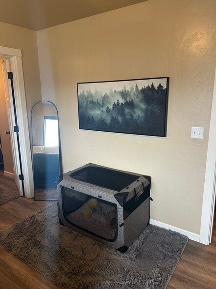 Building Photo - 304 Ponderosa Ct