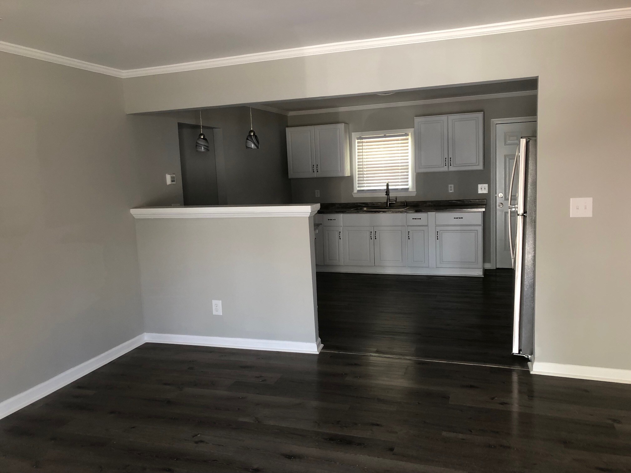 Building Photo - 605 N Adair Street Apt #4