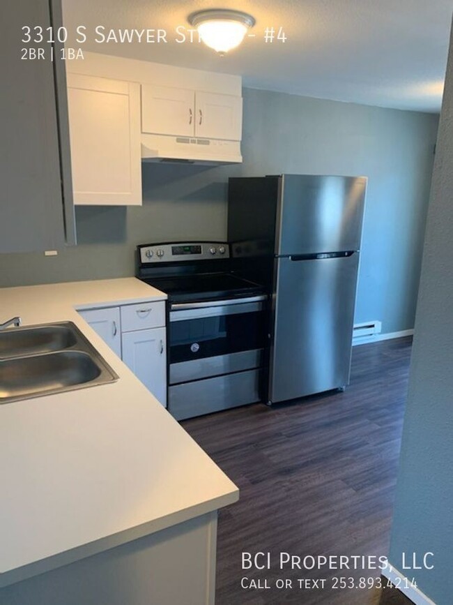 Building Photo - Beautiful remodeled 2 bedroom apartment co...