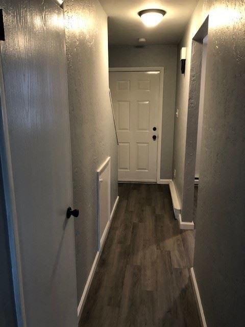 Building Photo - 2 br, 1.5 bath House - 1751 BARON DRIVE