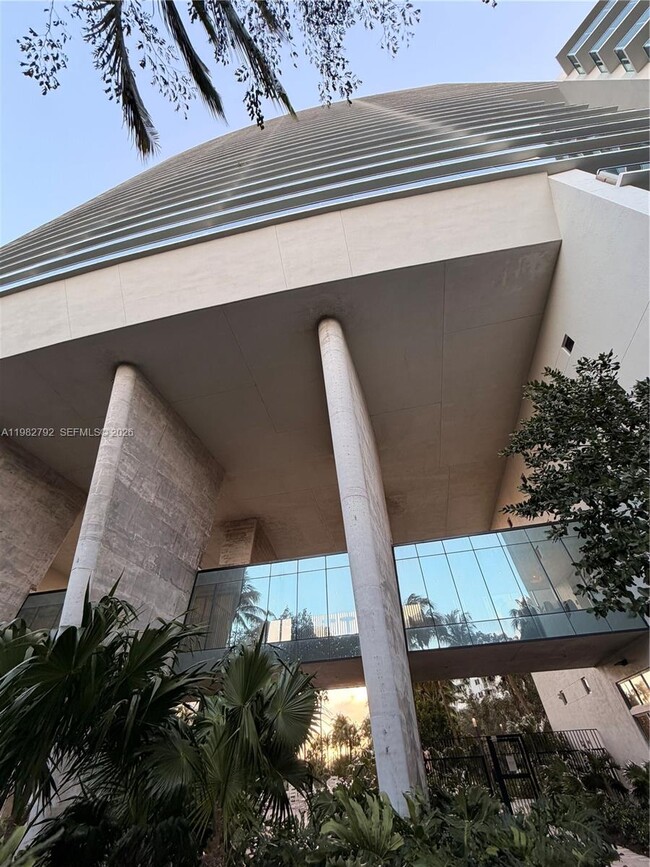 Building Photo - 1500 Bay Rd