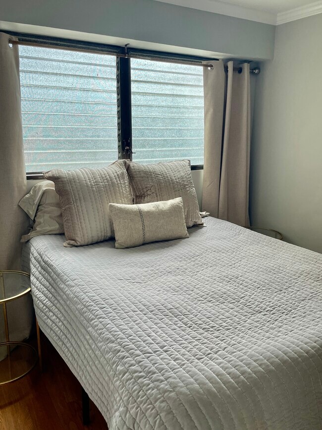 Second bedroom - 1521 Alexander St