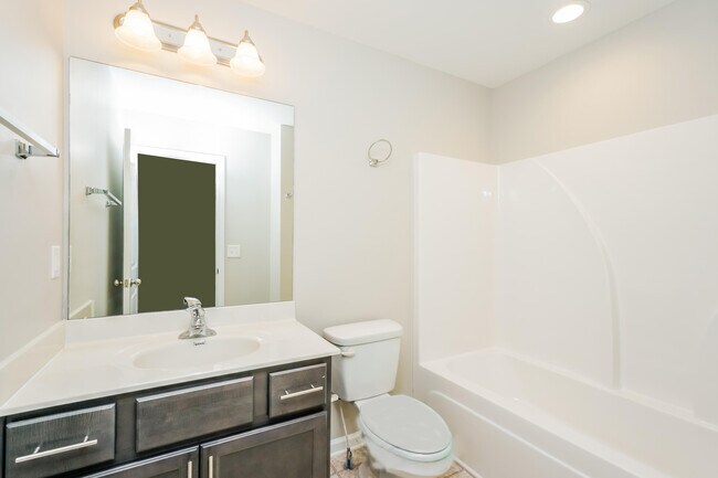 Building Photo - 2500 Guildhall Ln