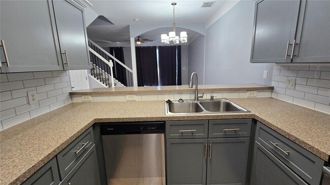 Building Photo - 1236 S Beach Cir