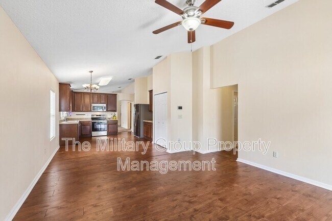 Building Photo - 12387 Anarania Dr