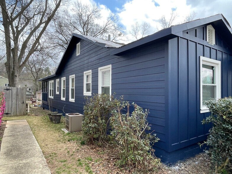 Building Photo - 113 Oglesby Ave