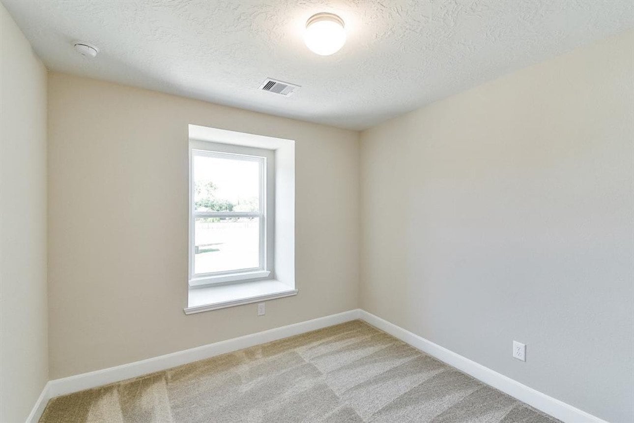 Building Photo - 10215 Alder Ridge Dr