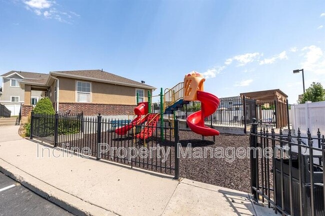 Building Photo - 7623 Yellowwood Ln
