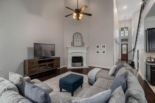 Building Photo - 410 Oxford Pl