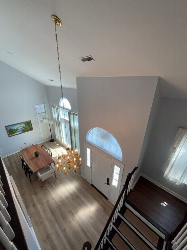 Building Photo - 1009 Ariel Ct