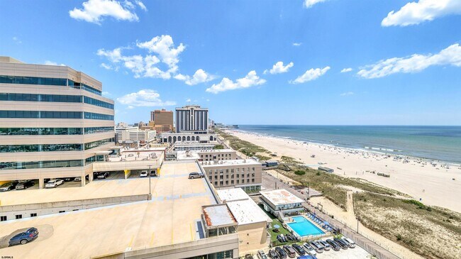 Building Photo - 3851 Boardwalk