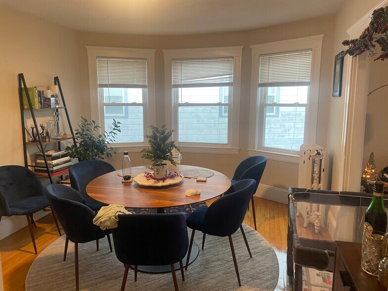 Building Photo - 234 Boylston St