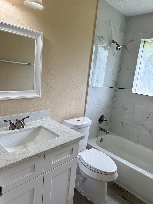 Building Photo - 10826 Laureldale Ct