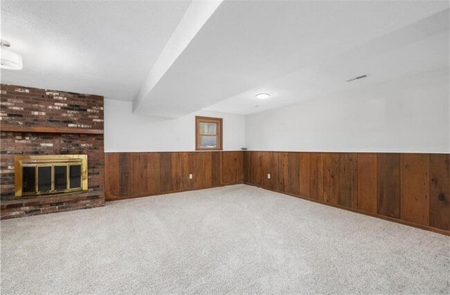 Building Photo - 85 Birkshire Dr