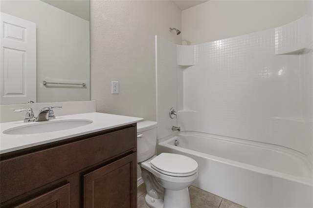 Building Photo - 1821 Waggoner Dr