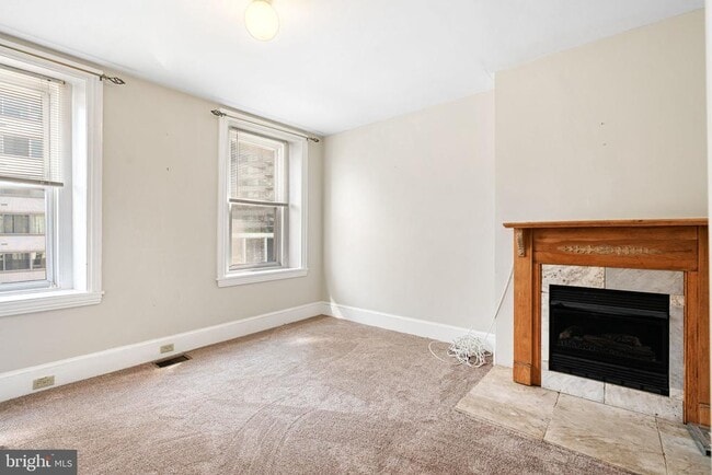 Building Photo - 2411 Fairmount Ave