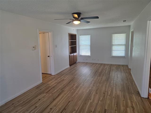 Building Photo - 308 Inez St