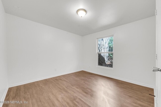 Building Photo - 557 W 62nd St