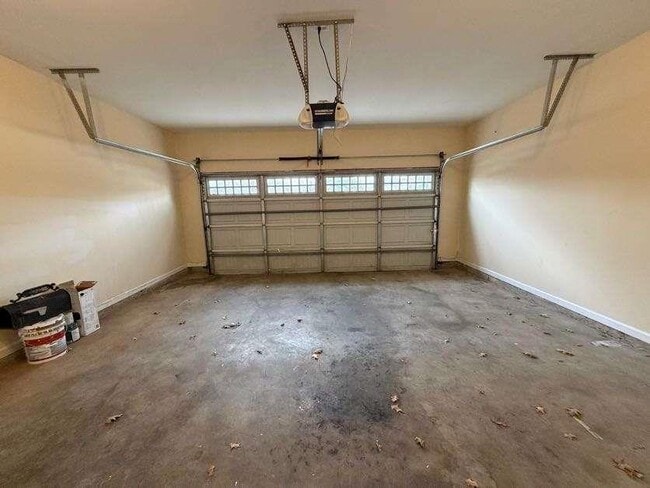 Building Photo - 2473 Capella Cir SW