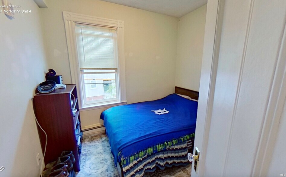 Building Photo - 240 Norfolk St