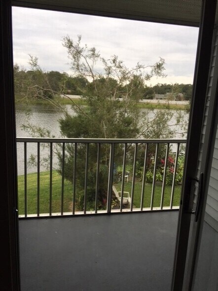 Primary Photo - 1225 Bermuda Lakes Ln