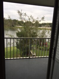 Building Photo - 1225 Bermuda Lakes Ln