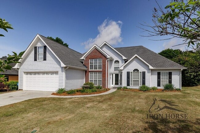 Building Photo - 379 Beech Hollow Trail SW