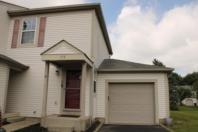 Building Photo - 175 Macenroe Dr
