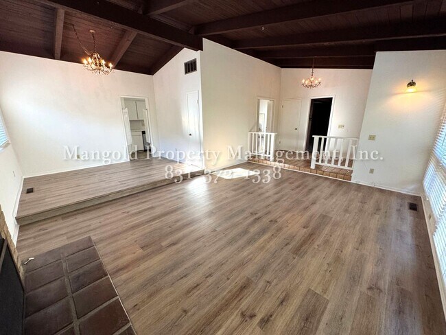 Building Photo - Great Home Located in Monterey Neighborhoo...