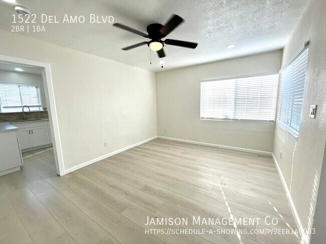 Building Photo - 1522 Del Amo Blvd