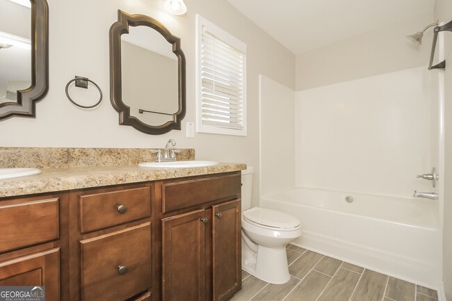 Building Photo - 122 Millstream Dr