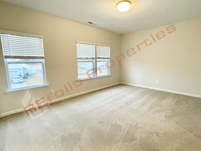 Building Photo - Gorgeous 4 Bedroom, 2.5 Bath House with Office + Loft in Arlington Meadows, Fuquay Varina, April 7!