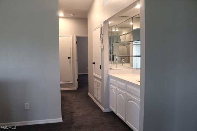 Building Photo - 16561 Heron Coach Way