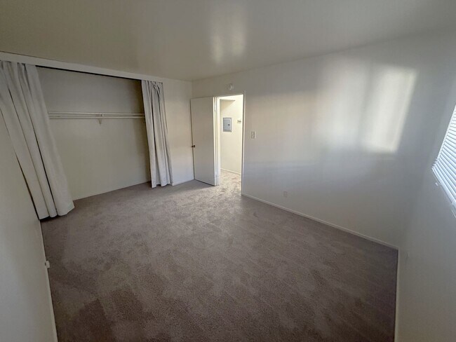 Building Photo - Charming Ground-Level 2?Bed / 1?Bath in Alameda –