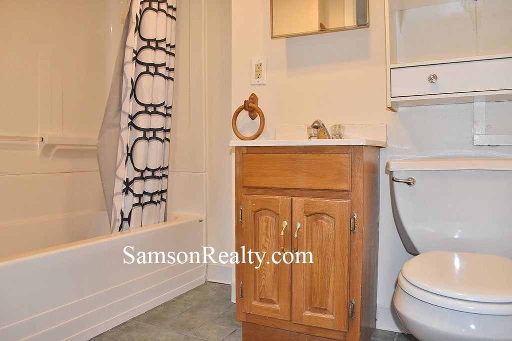 Building Photo - 298 Hope St