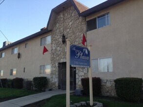 Building Photo - 2102 Castro Ln