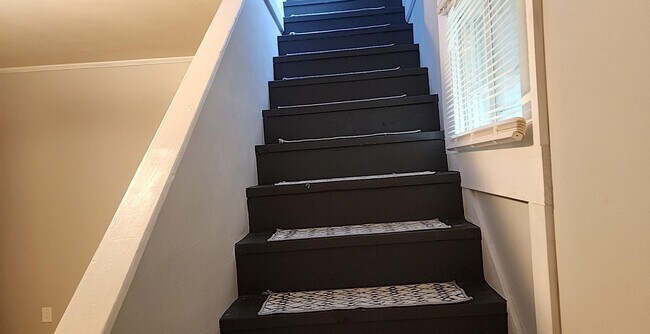 Building Photo - 939 Clay St