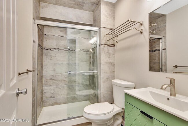 Building Photo - 1508 Wellington Pl