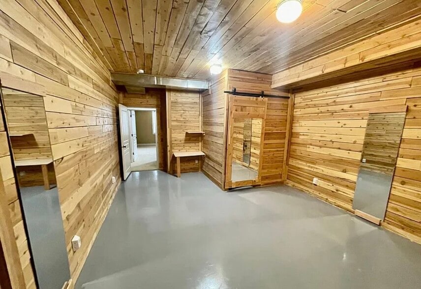 Building Photo - 8557 SE Bristol Park Dr